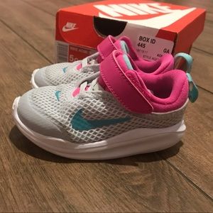 Toddler Girls Nike Sneakers